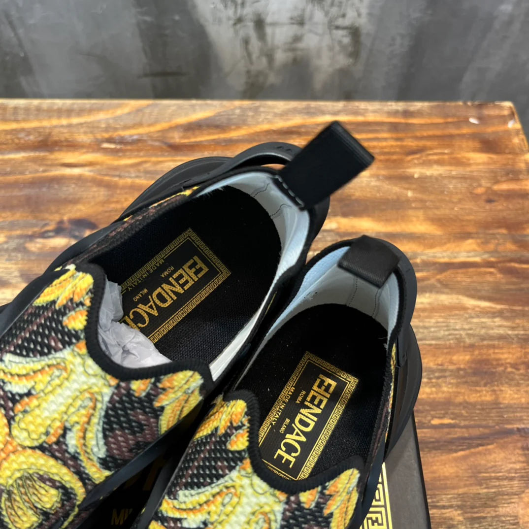 FENDI SNEAKER