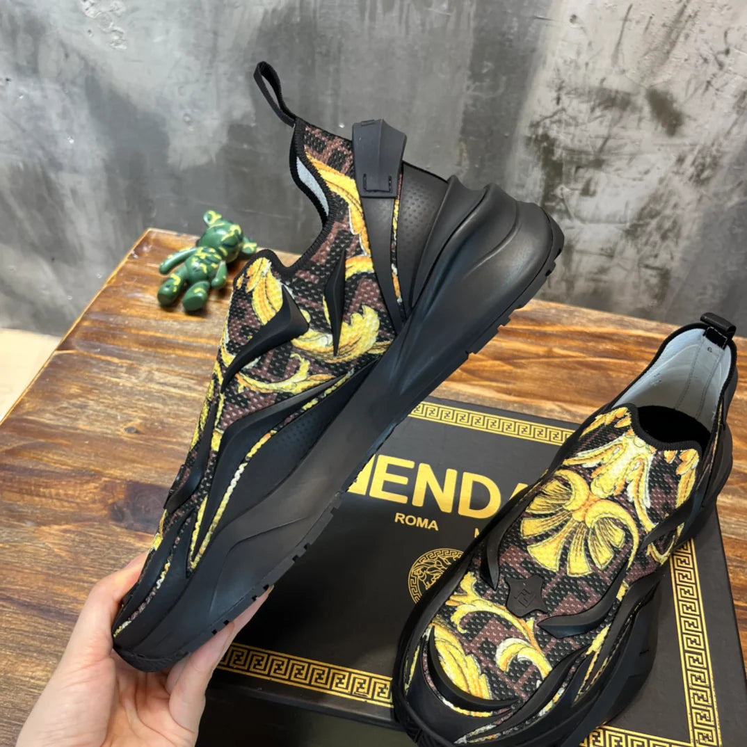 FENDI SNEAKER