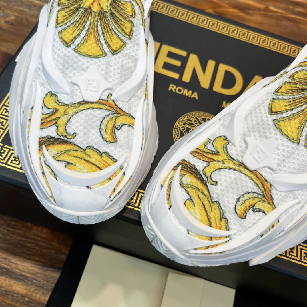 FENDI SNEAKER