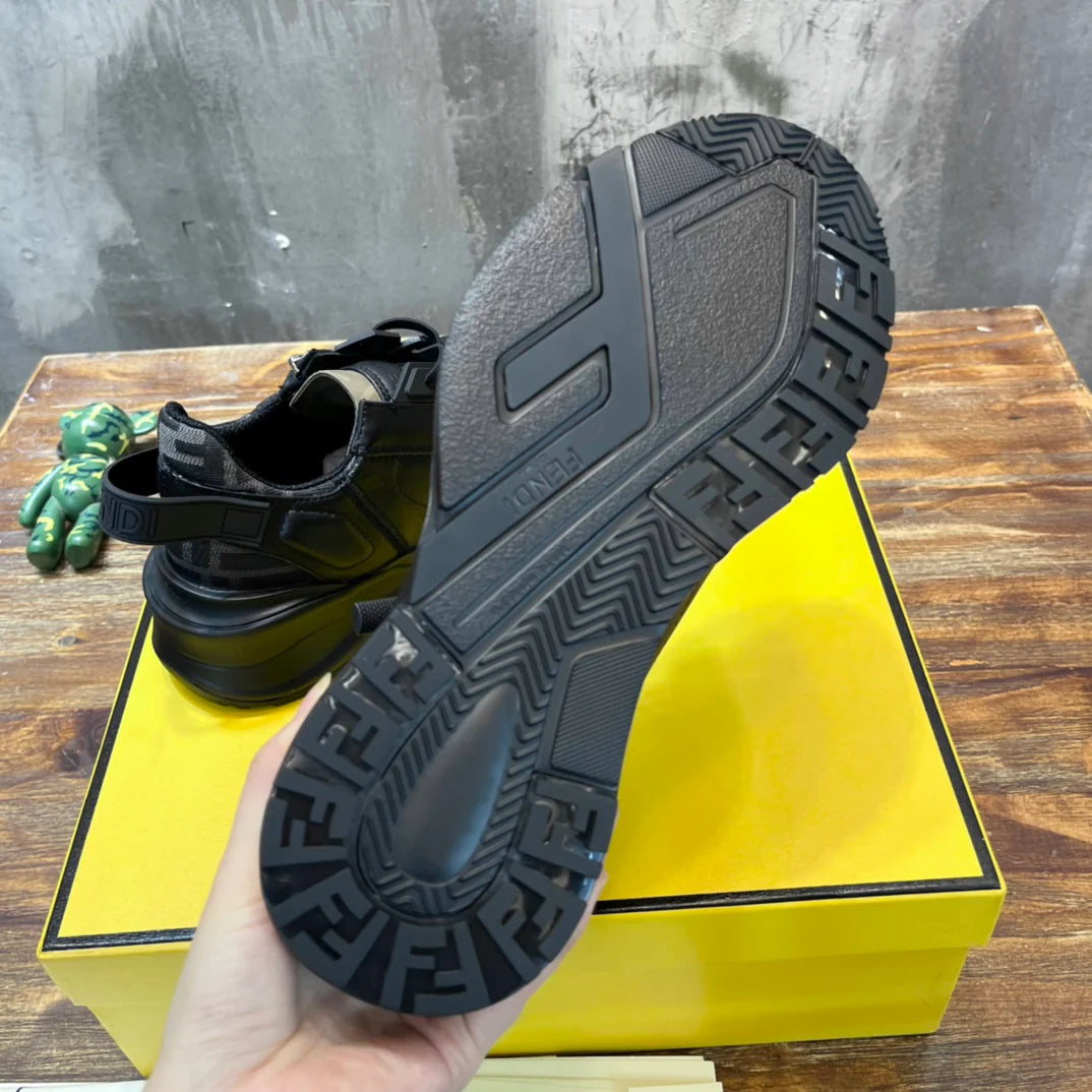 FENDI SNEAKER