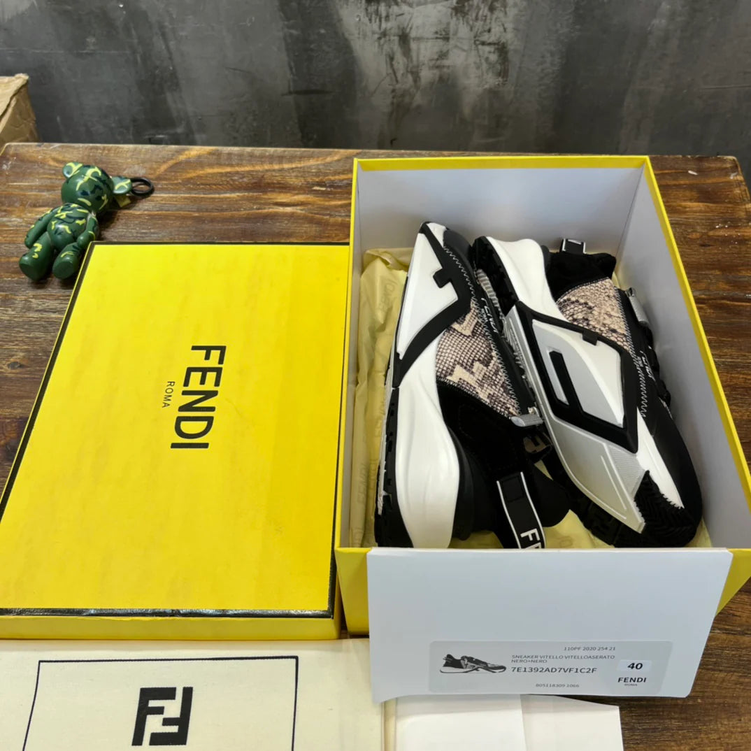 FENDI SNEAKER