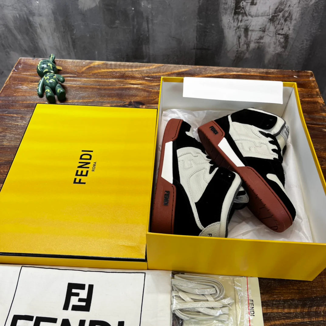 FENDI SNEAKER