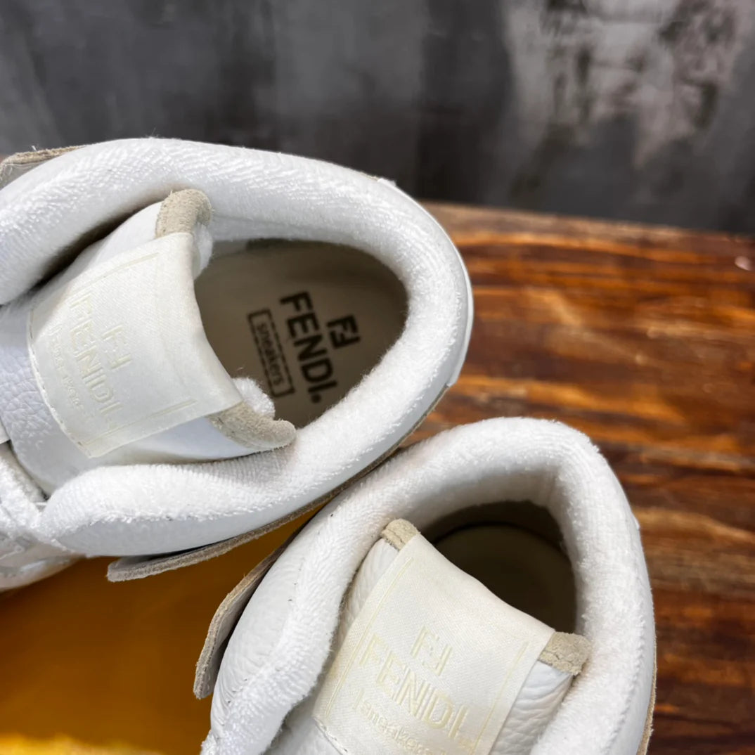 FENDI SNEAKER