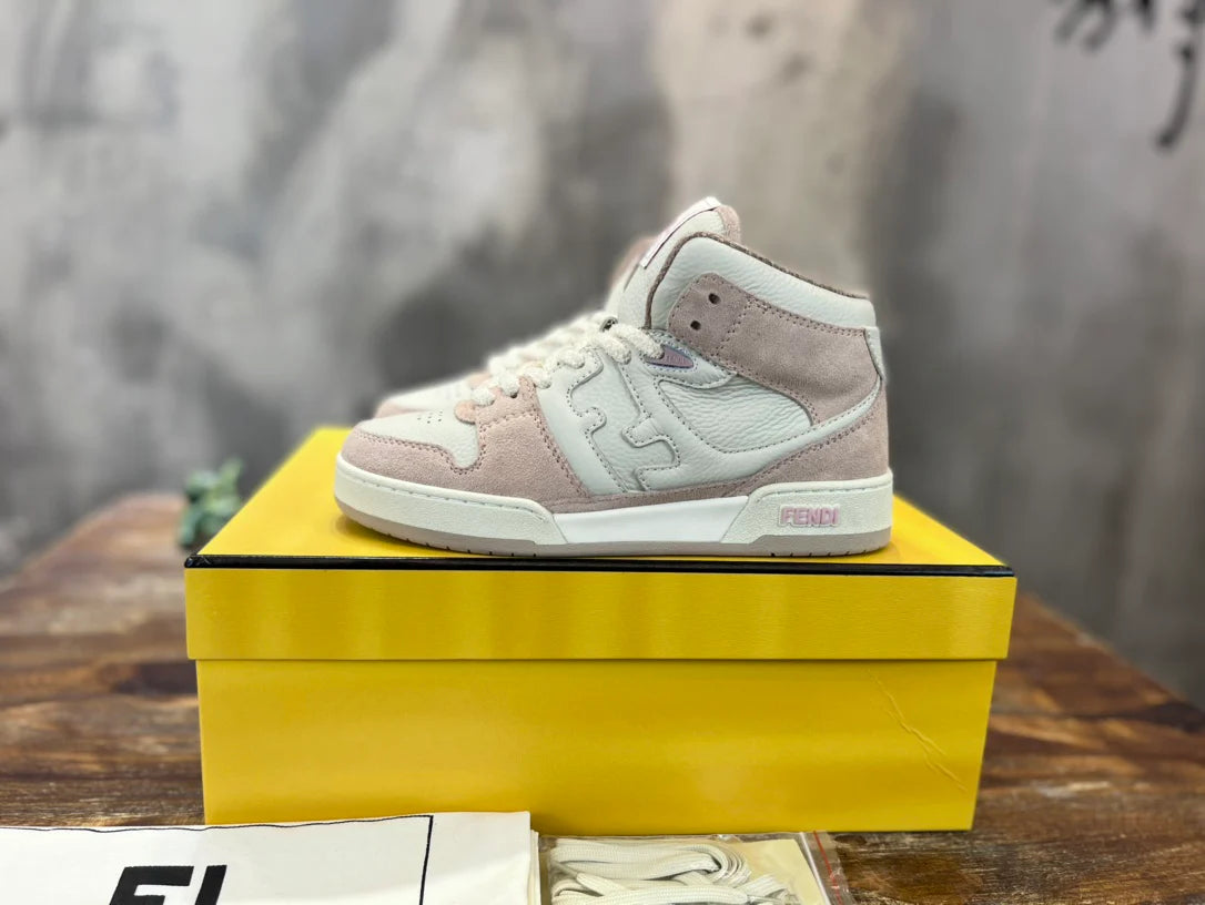 FENDI SNEAKER