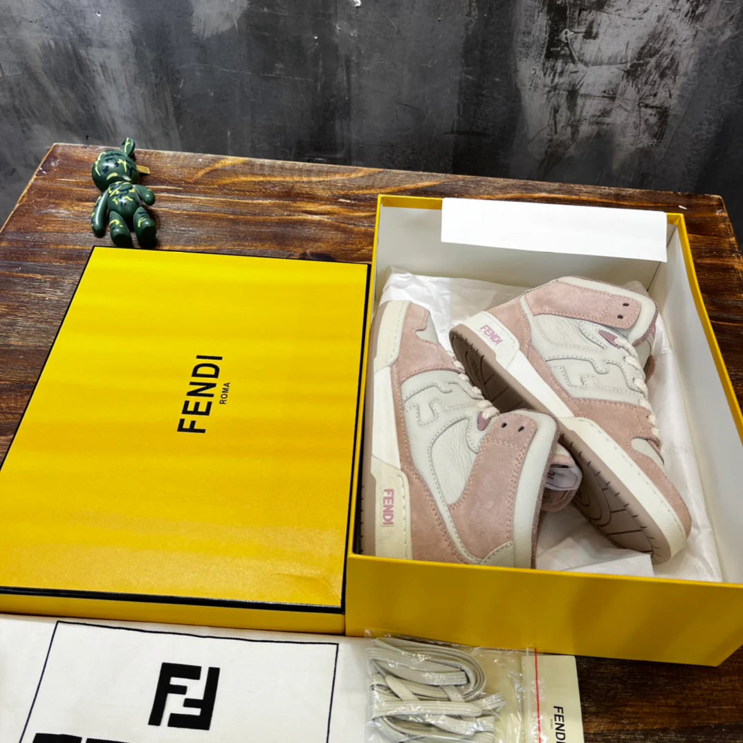 FENDI SNEAKER