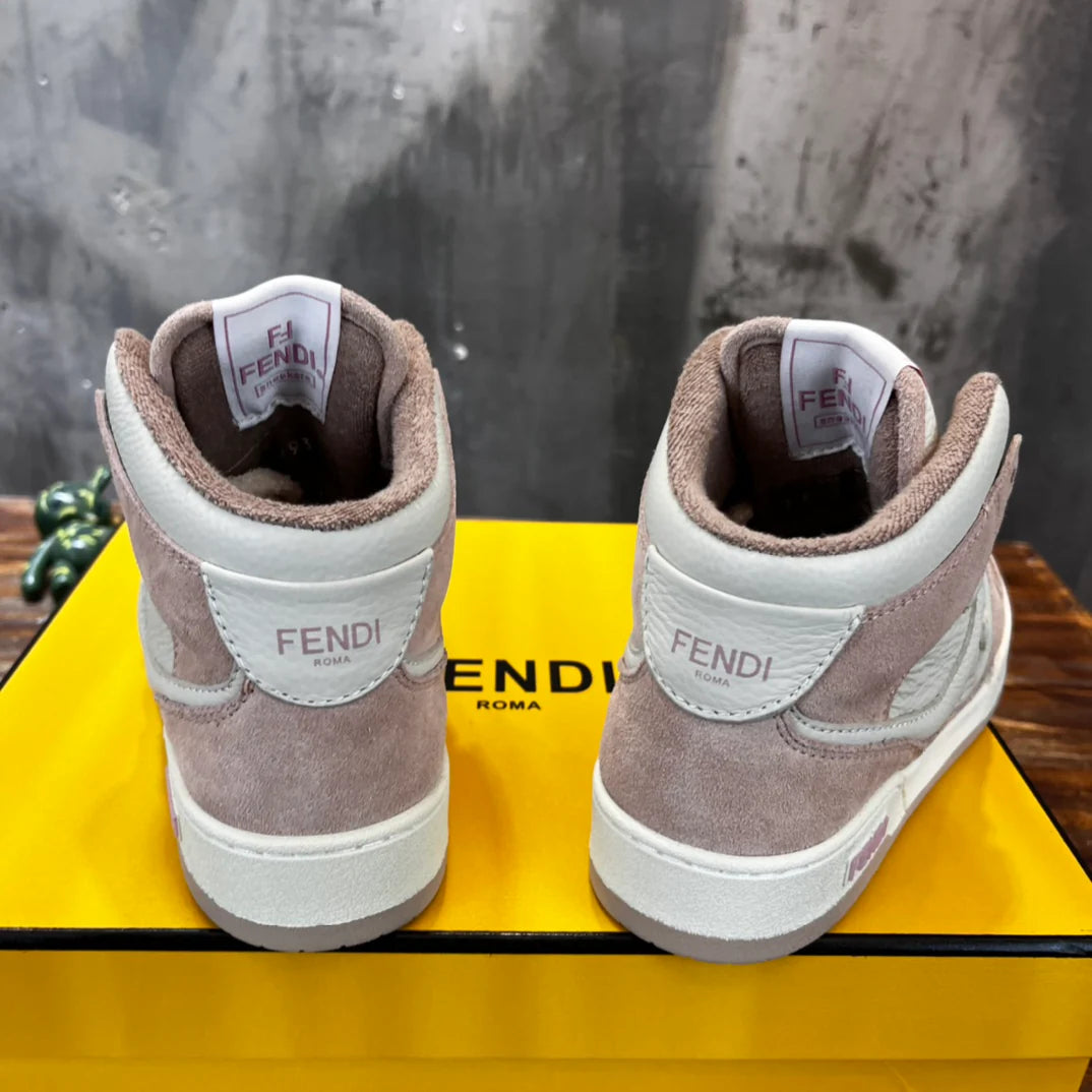 FENDI SNEAKER