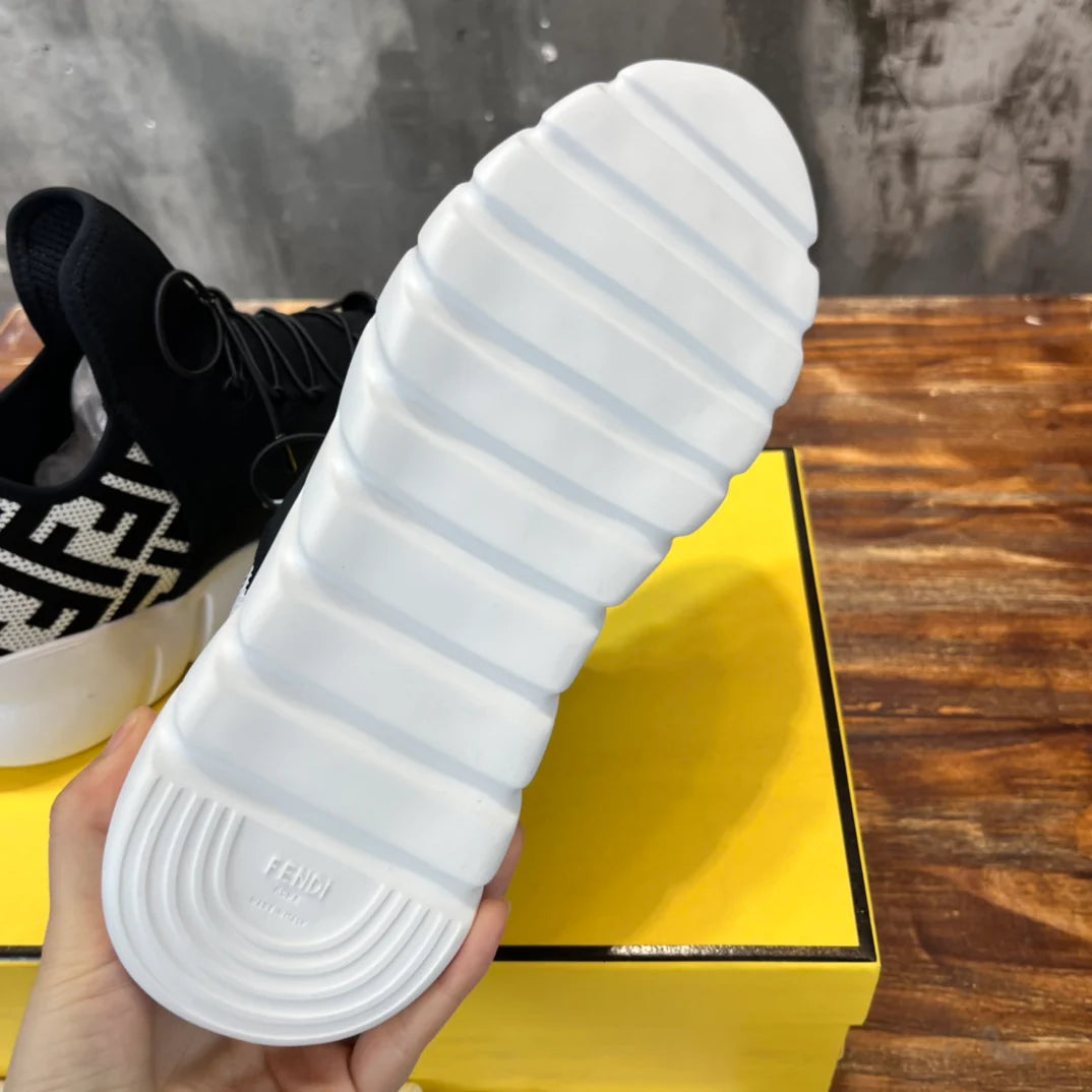 FENDI SNEAKER