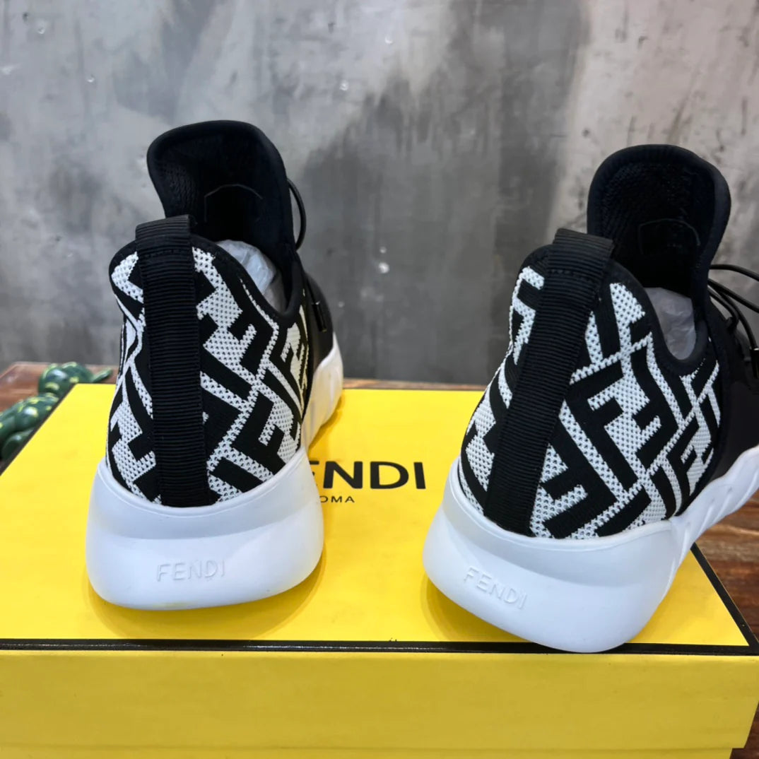 FENDI SNEAKER