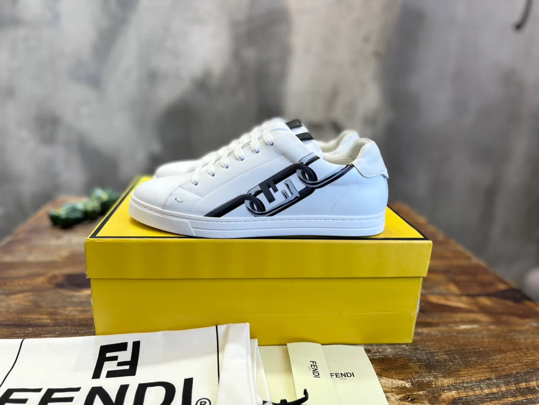 FENDI SNEAKER