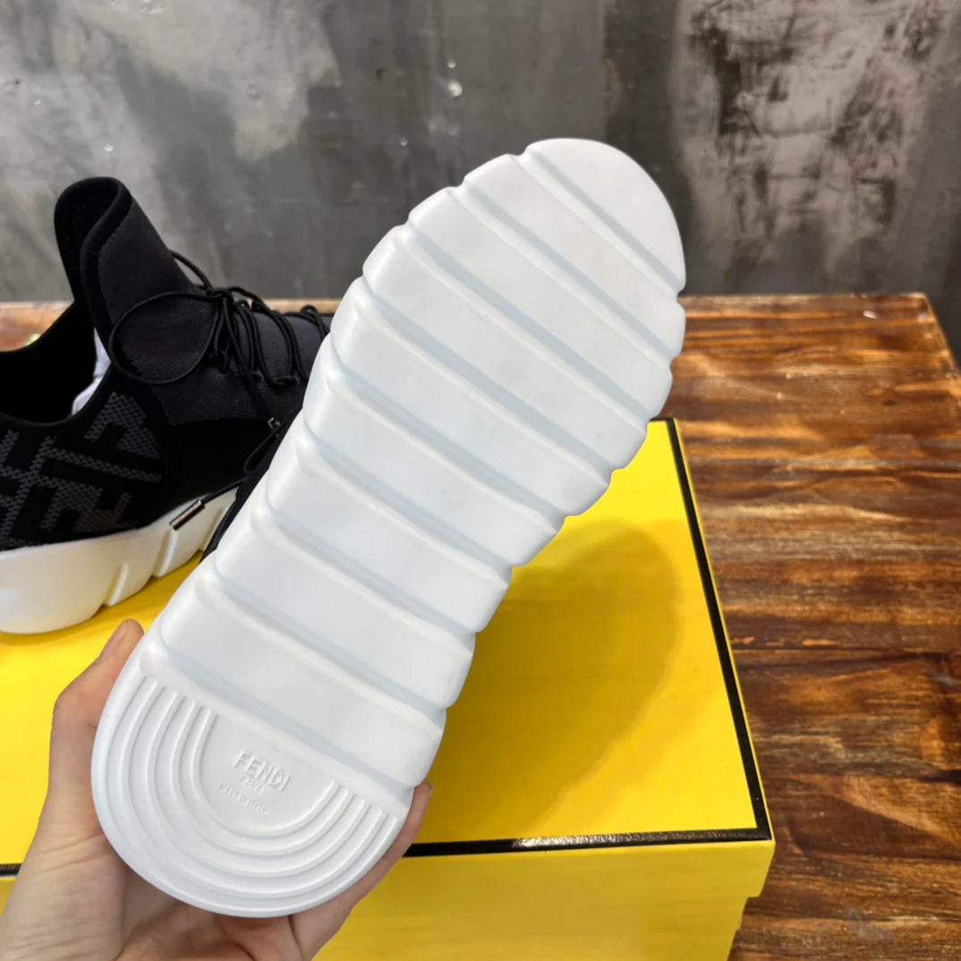FENDI SNEAKER