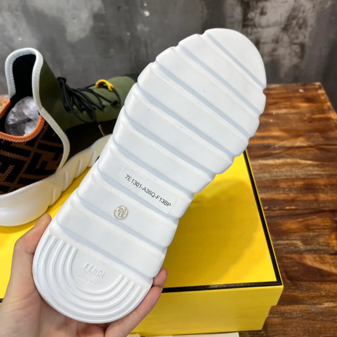 FENDI SNEAKER