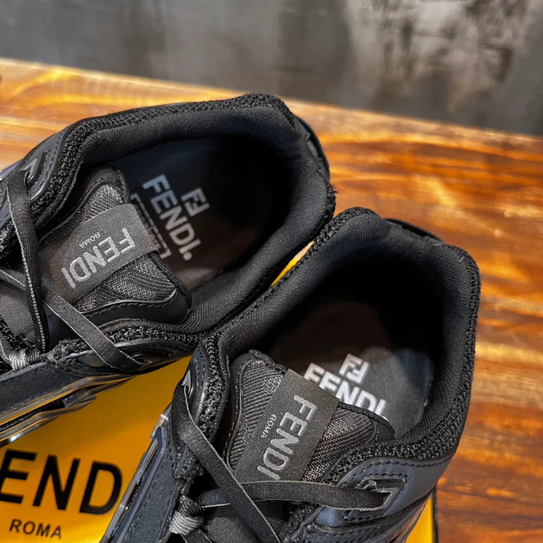 FENDI SNEAKER