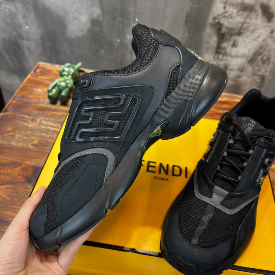 FENDI SNEAKER