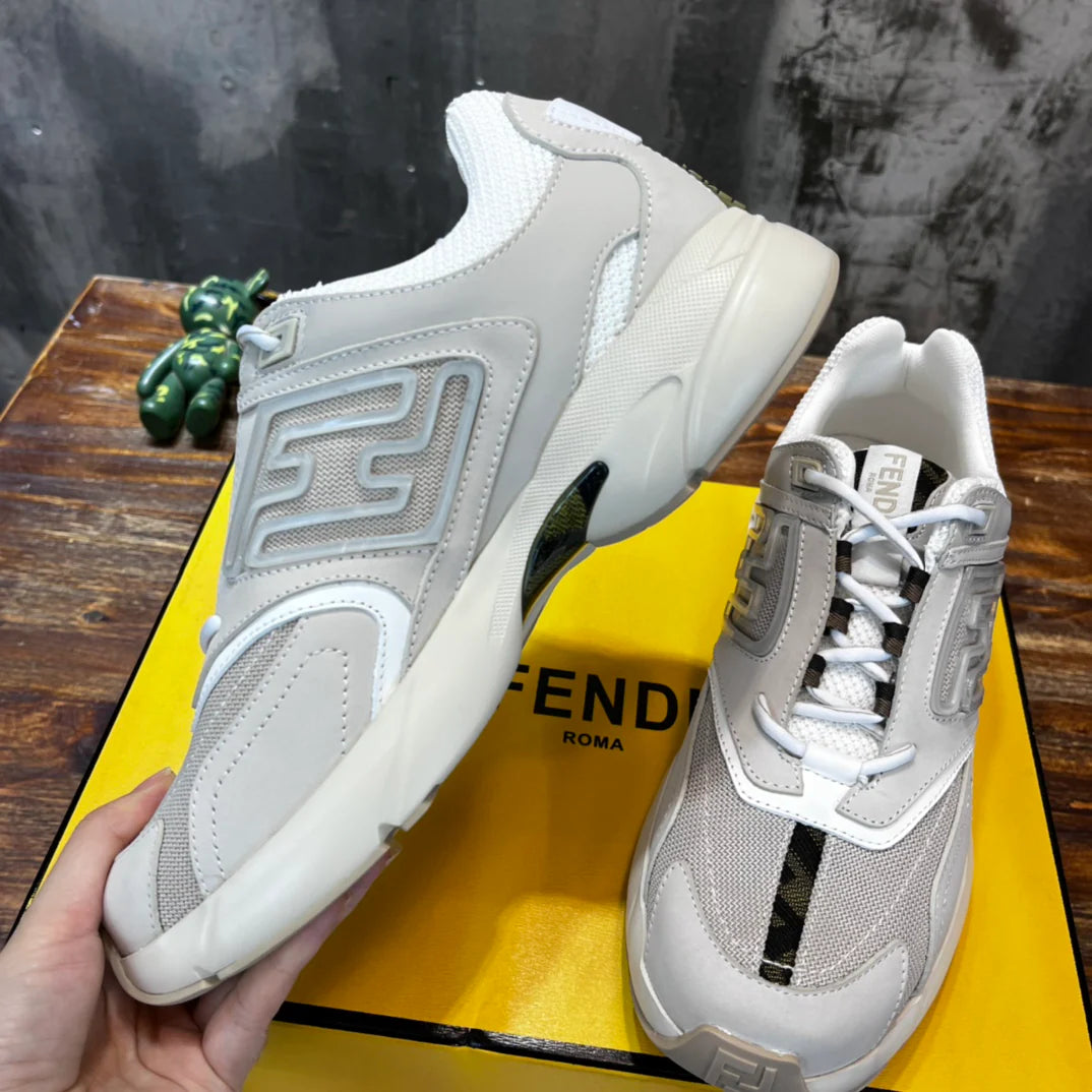 FENDI SNEAKER