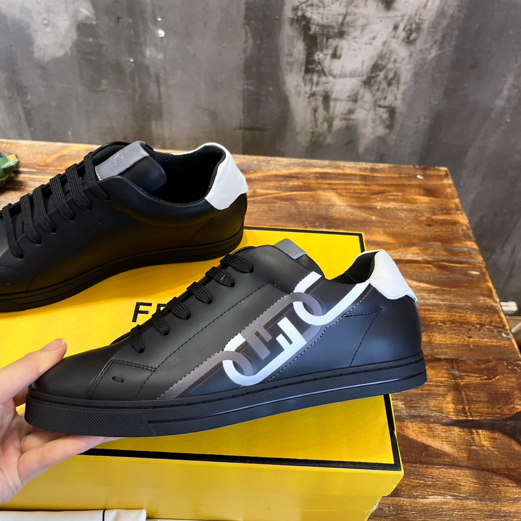FENDI SNEAKER