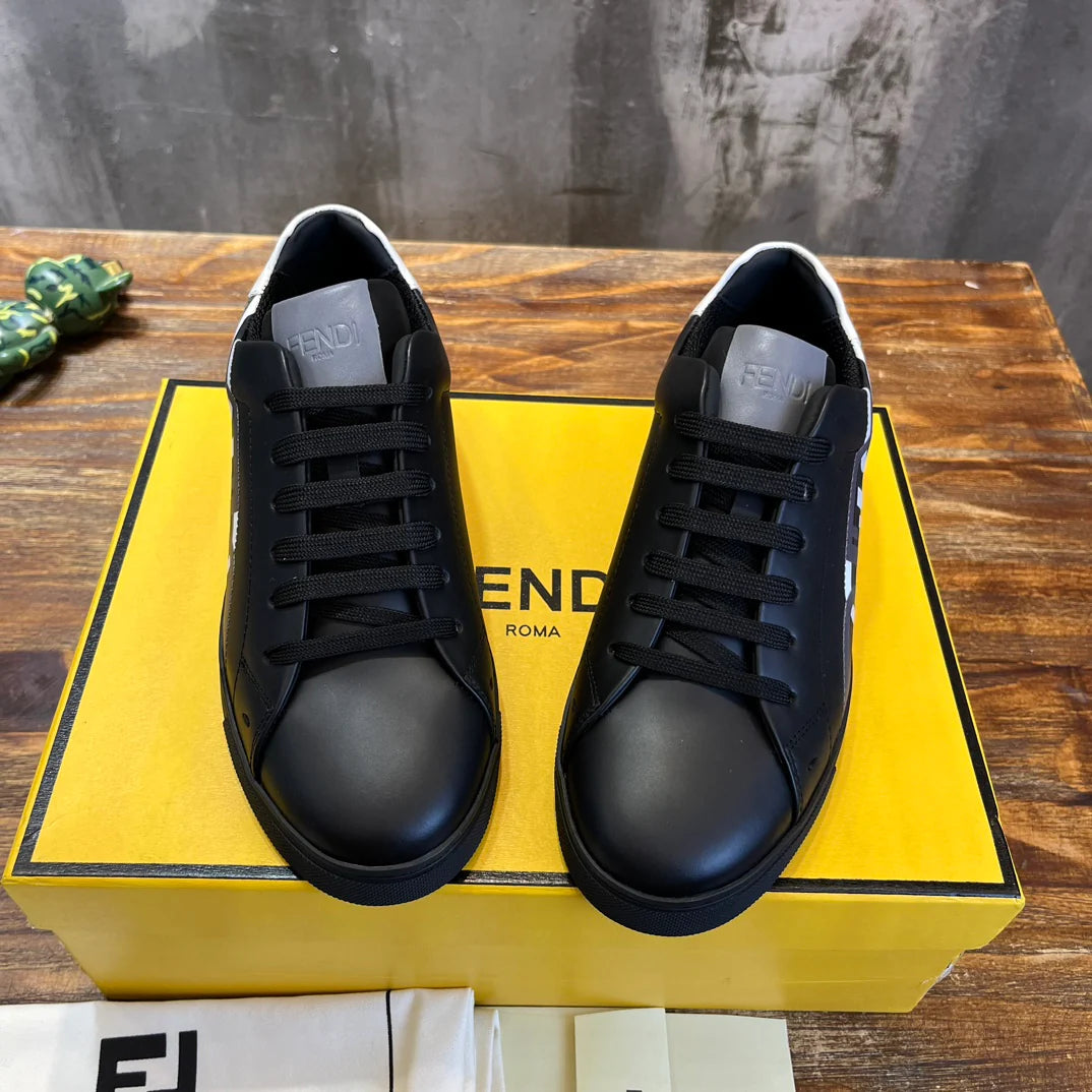FENDI SNEAKER
