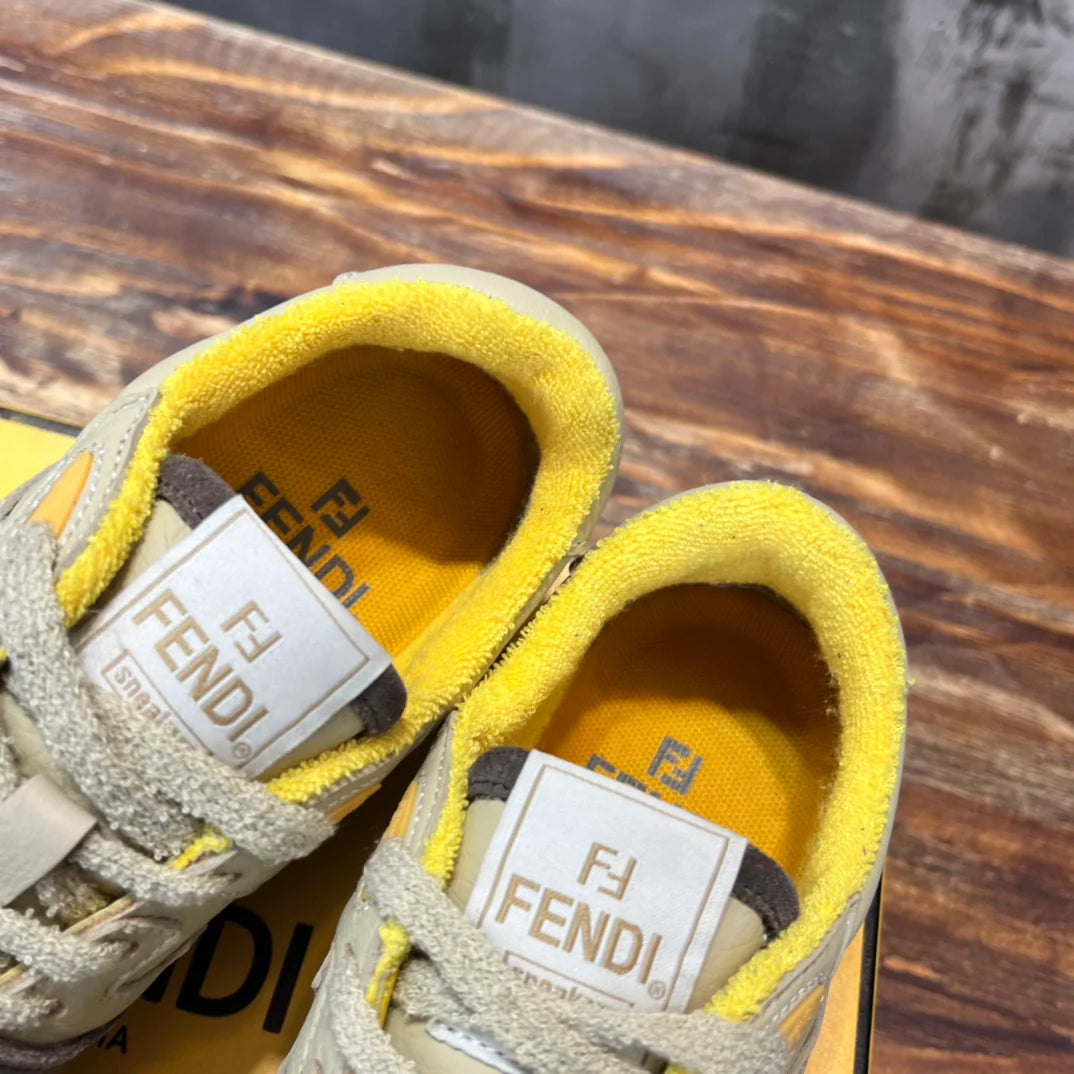 FENDI SNEAKER