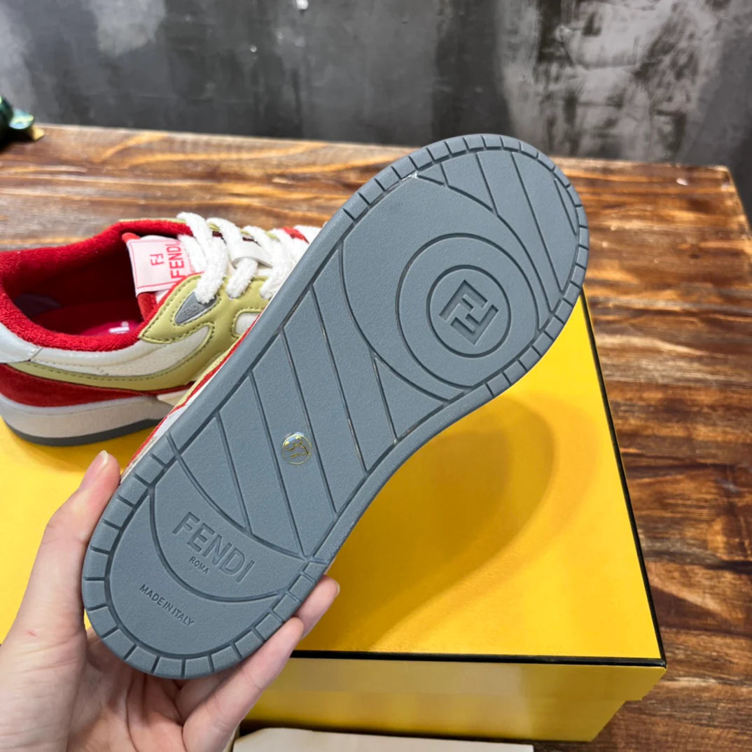 FENDI SNEAKER