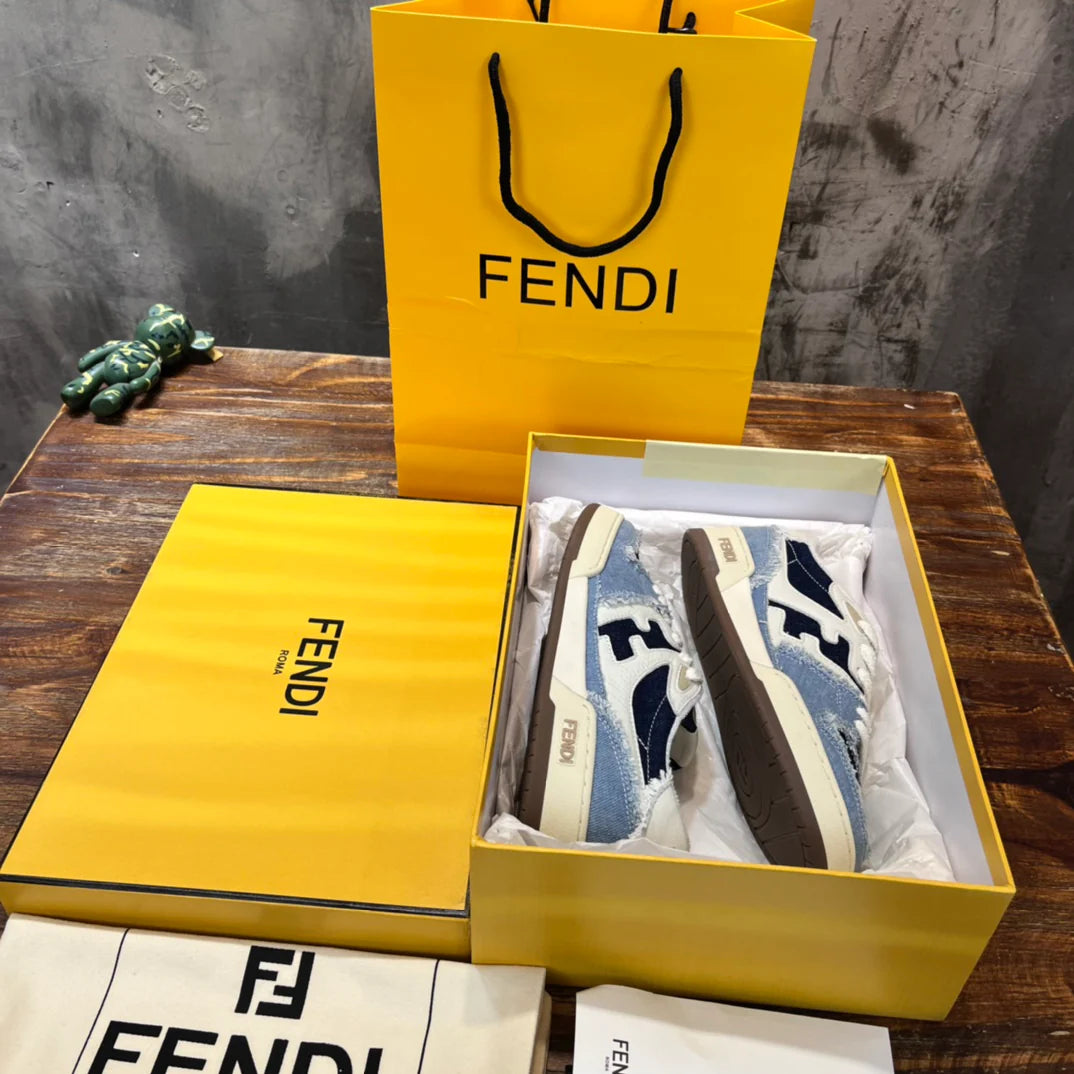FENDI SNEAKER