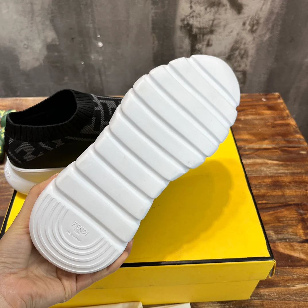 FENDI SNEAKER