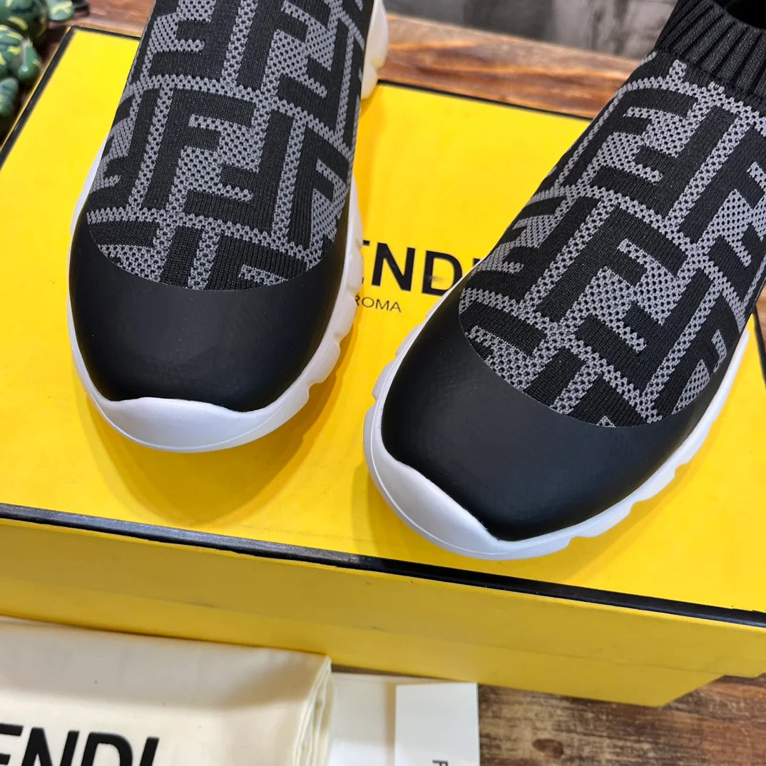 FENDI SNEAKER