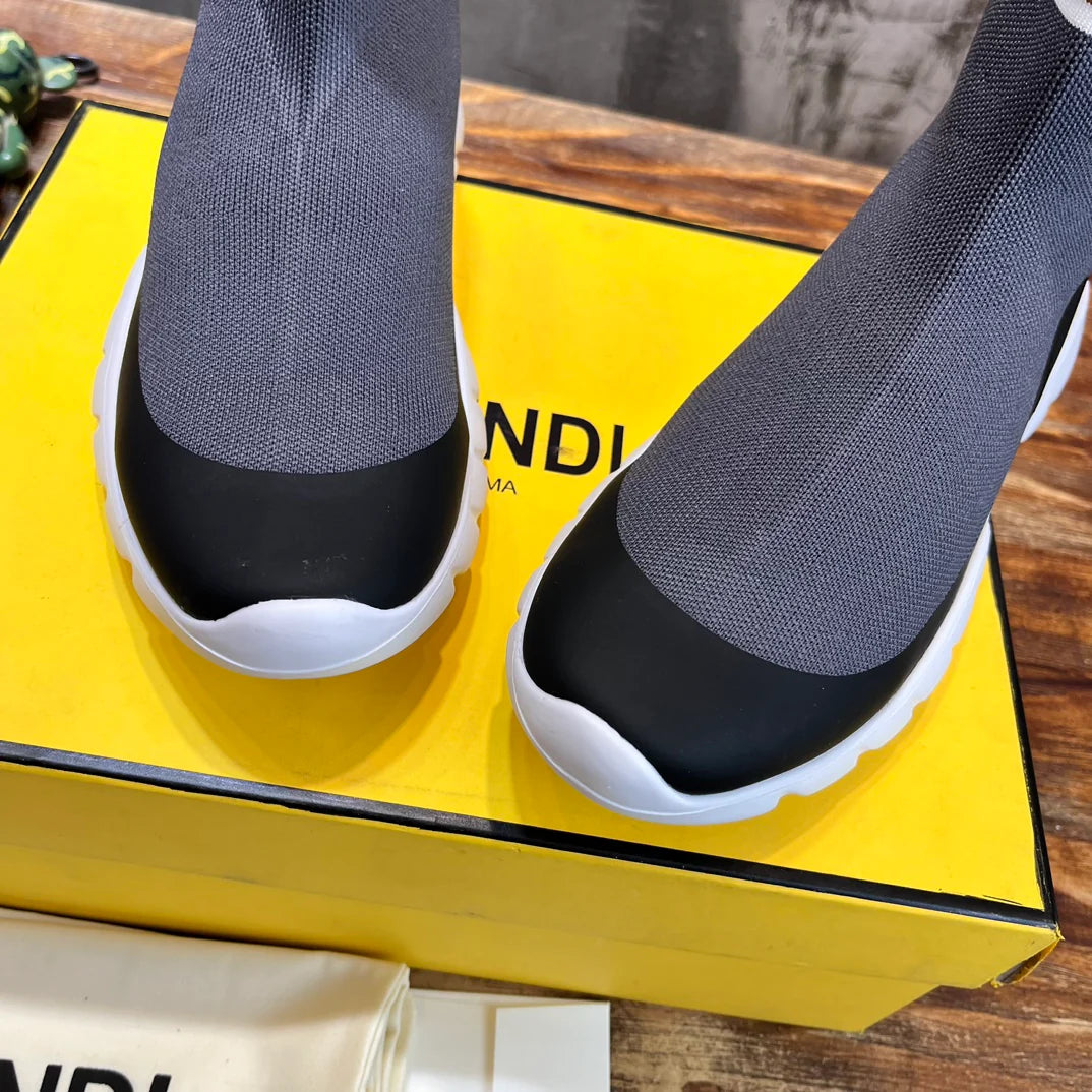 FENDI SNEAKER