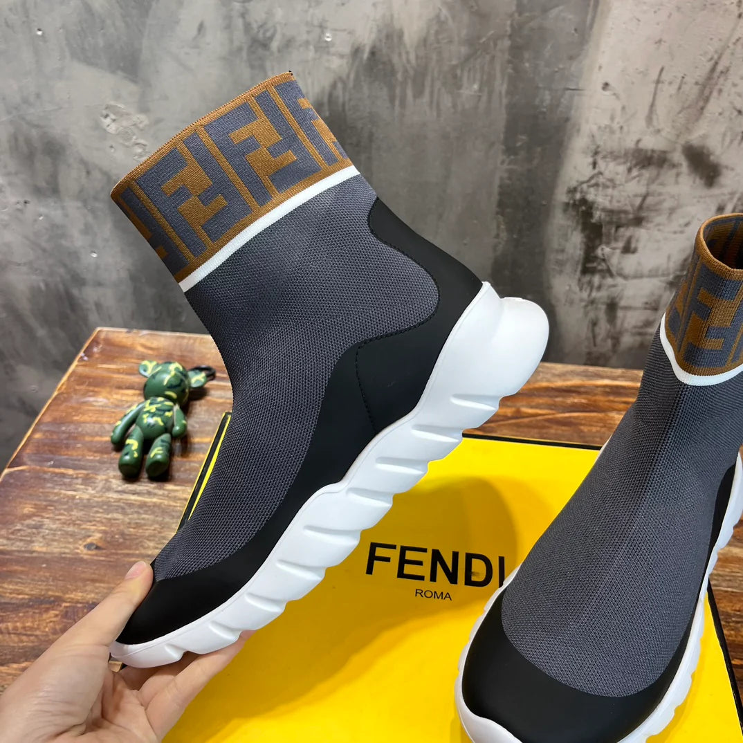 FENDI SNEAKER