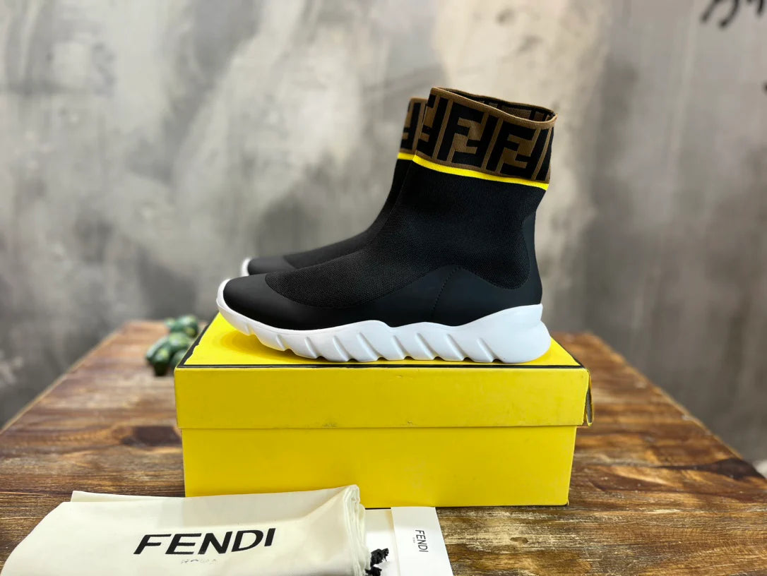 FENDI SNEAKER