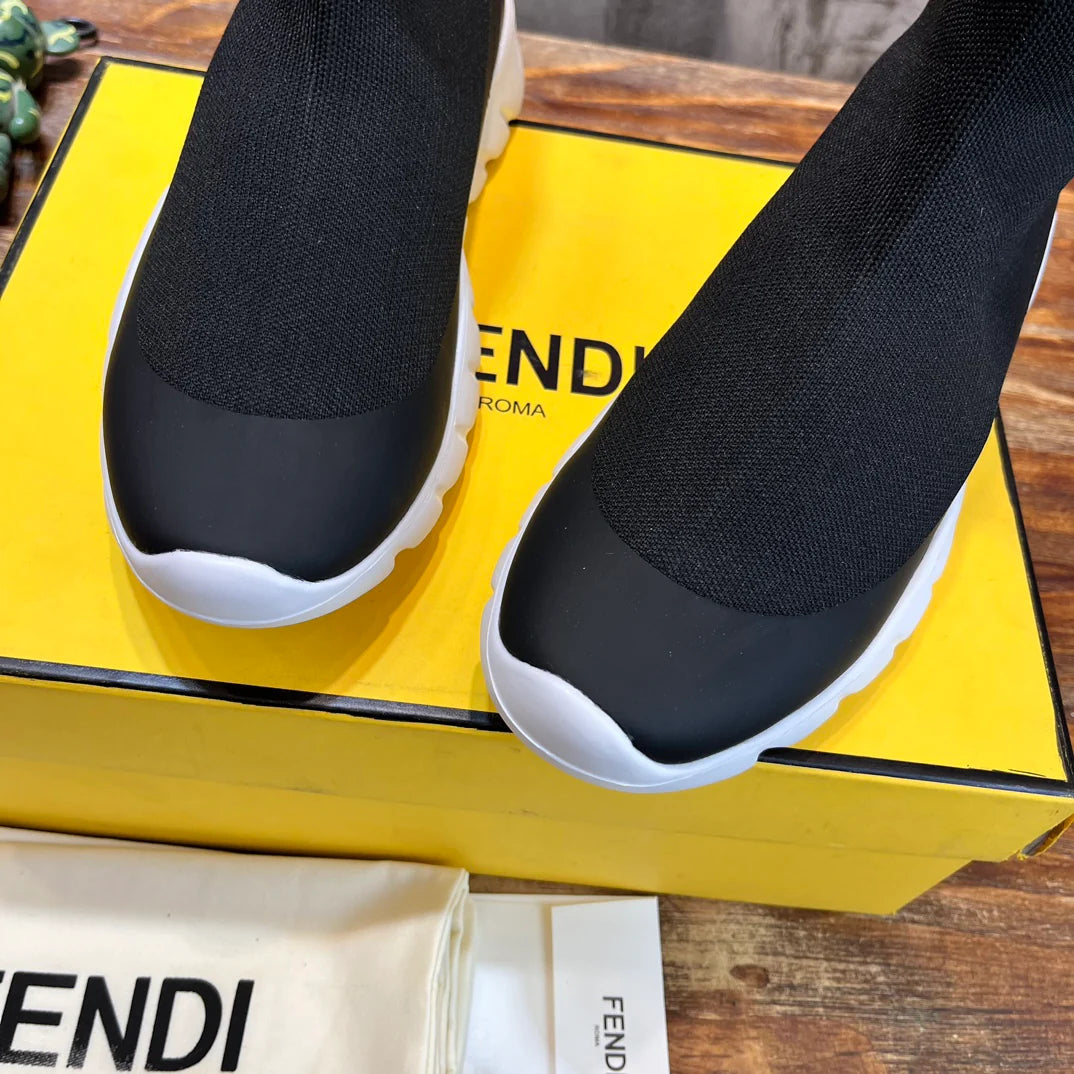 FENDI SNEAKER