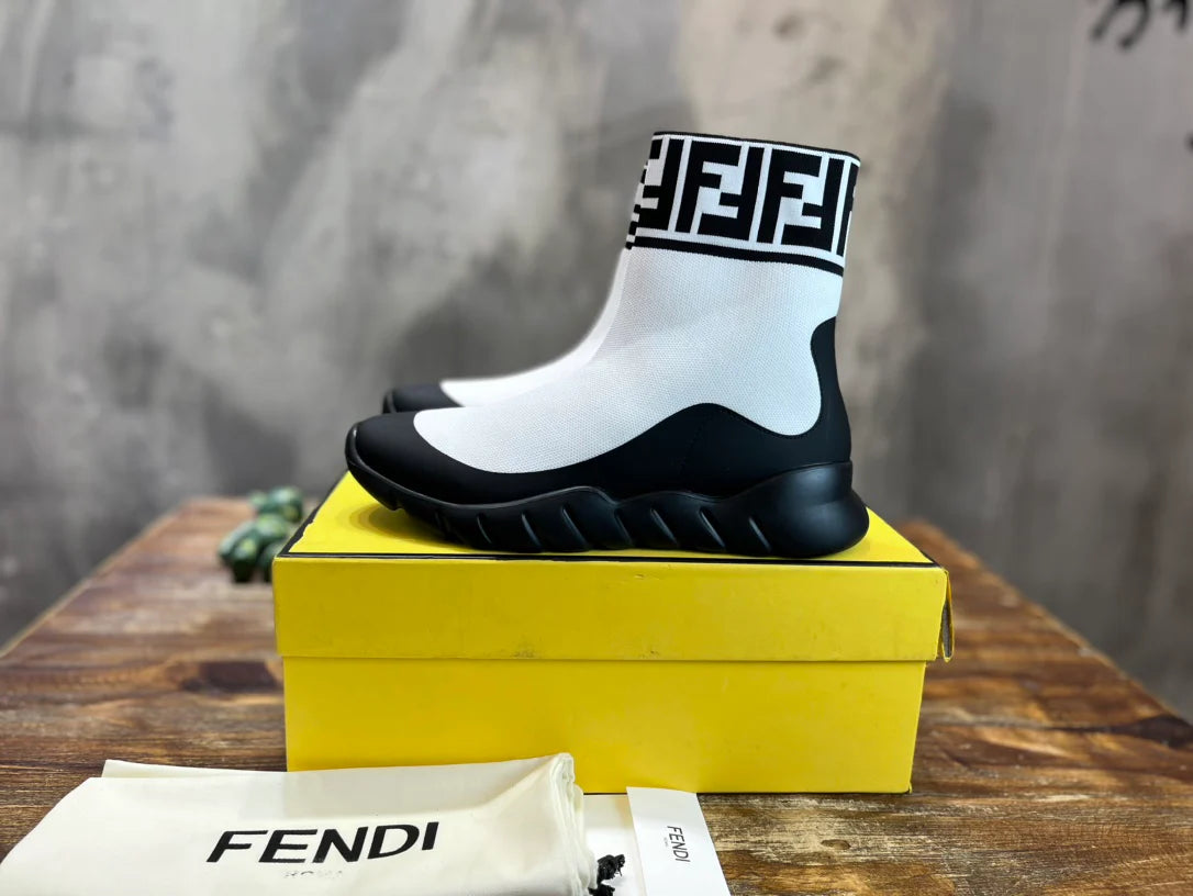 FENDI SNEAKER