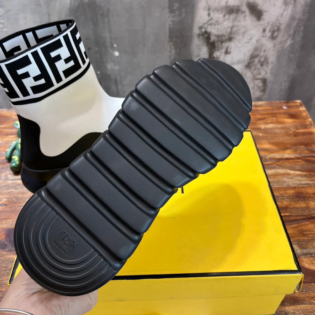 FENDI SNEAKER