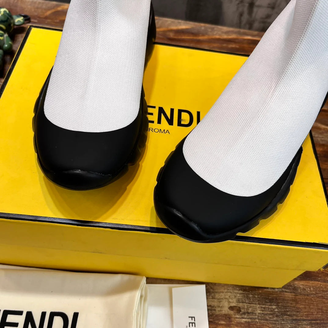 FENDI SNEAKER