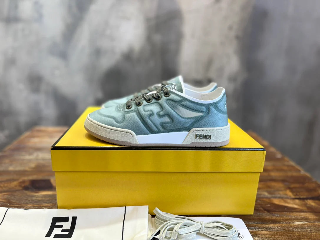 FENDI SNEAKER