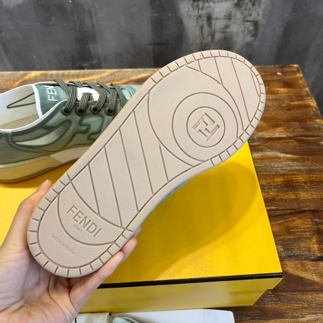 FENDI SNEAKER