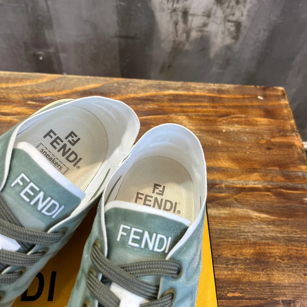 FENDI SNEAKER