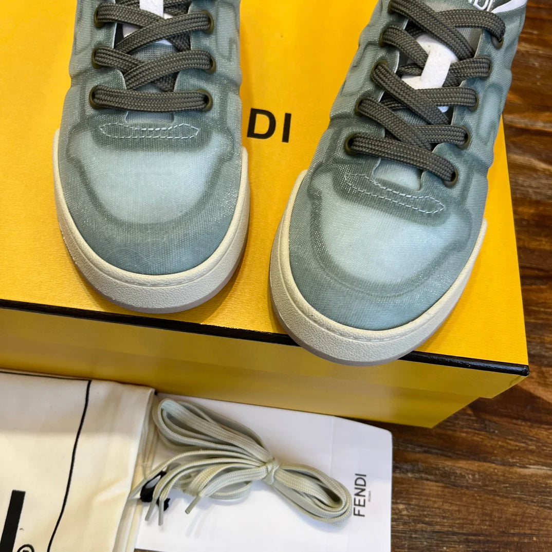 FENDI SNEAKER