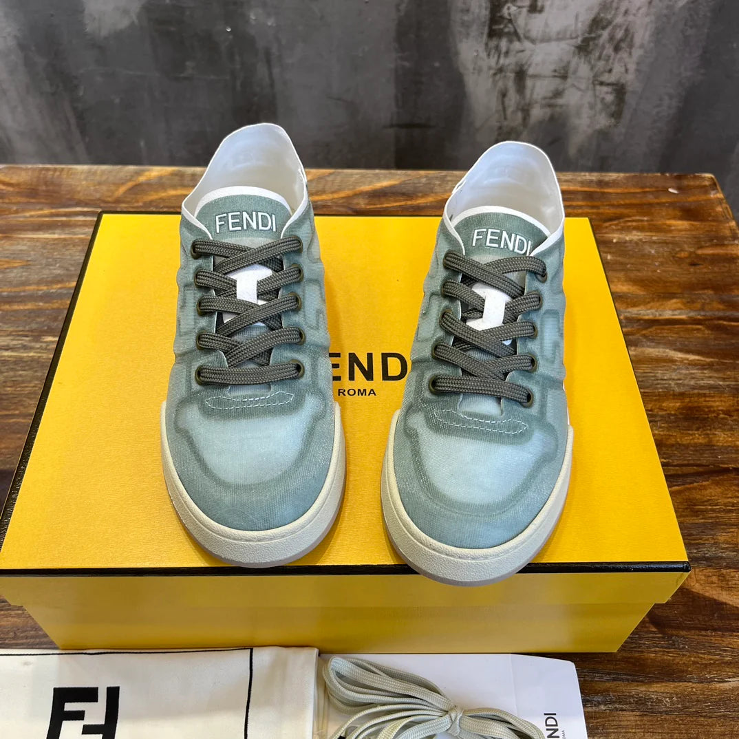 FENDI SNEAKER
