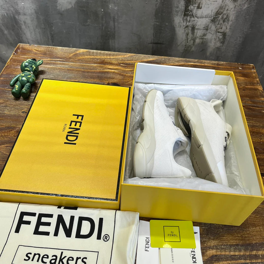 FENDI SNEAKER