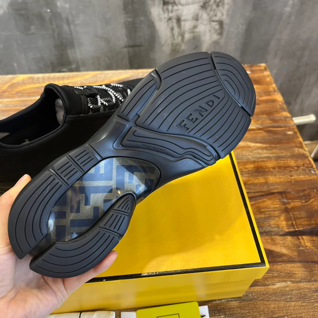 FENDI SNEAKER