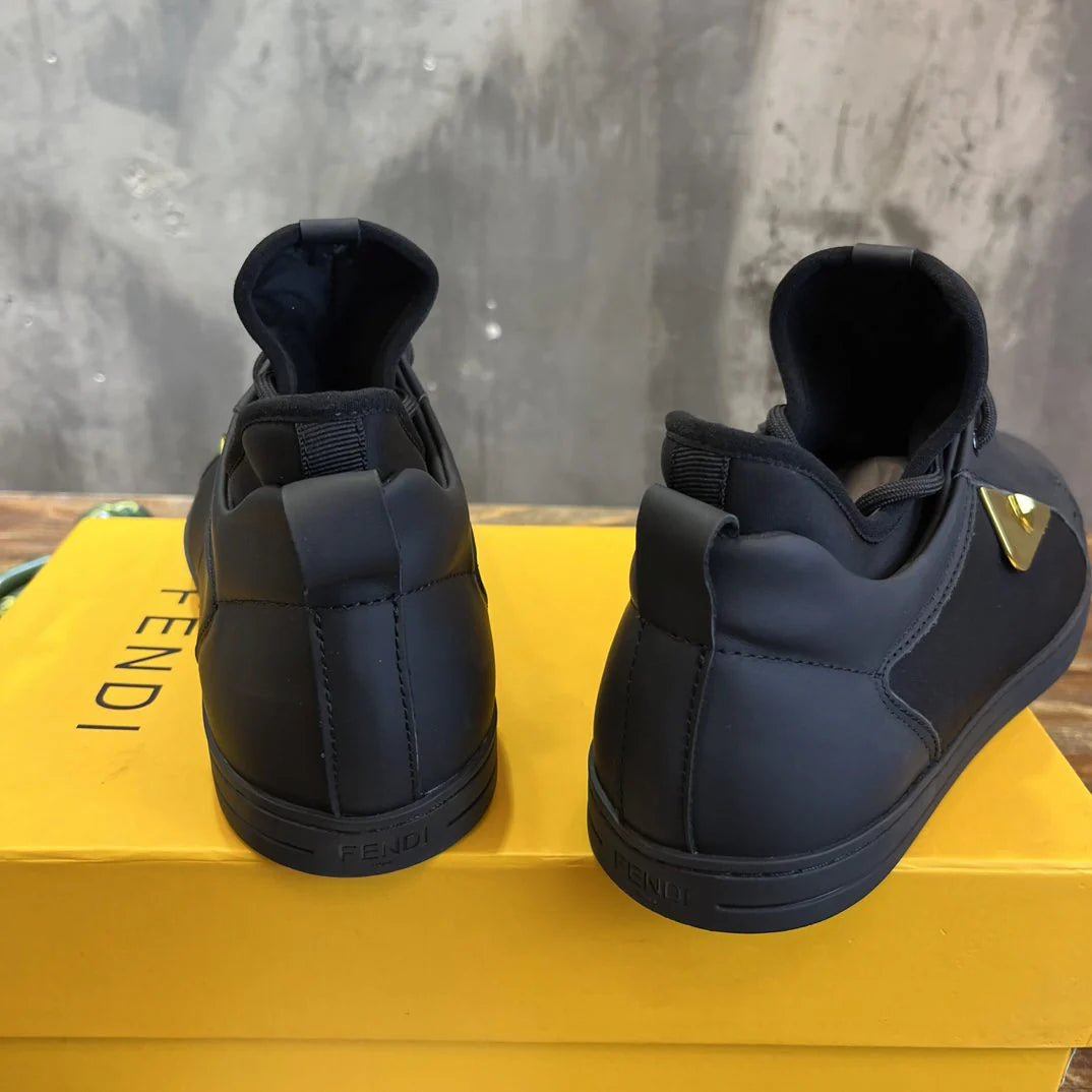 FENDI SNEAKER