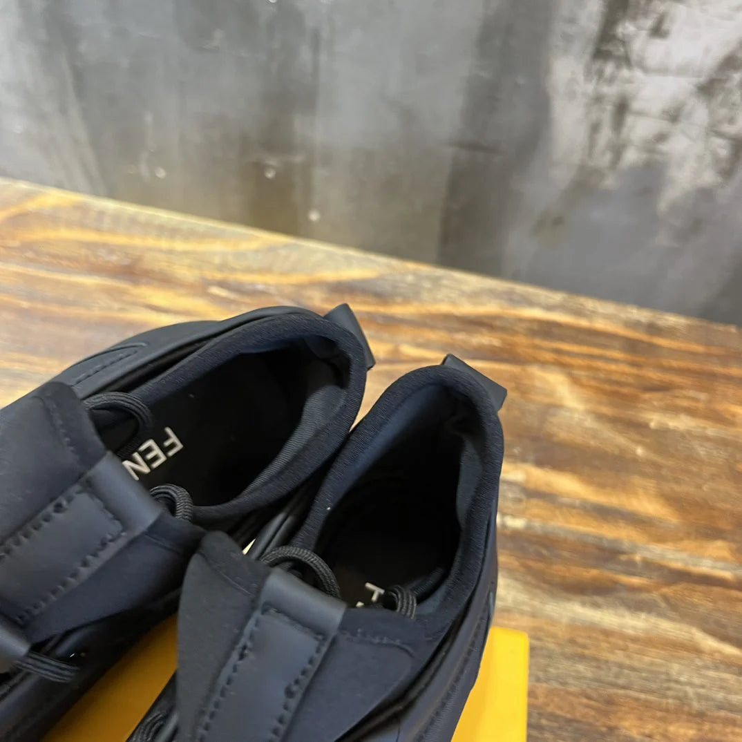 FENDI SNEAKER