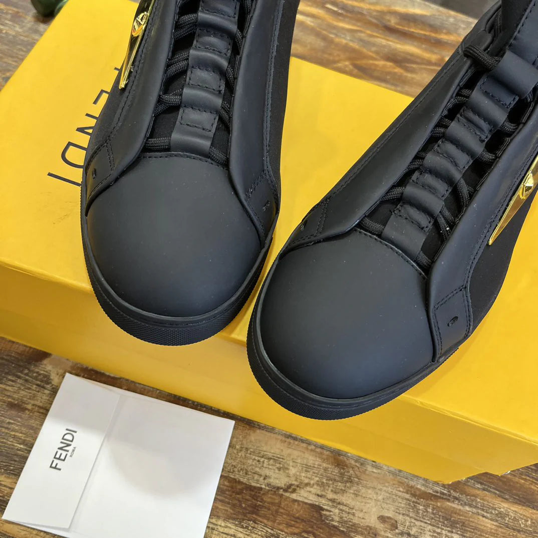 FENDI SNEAKER