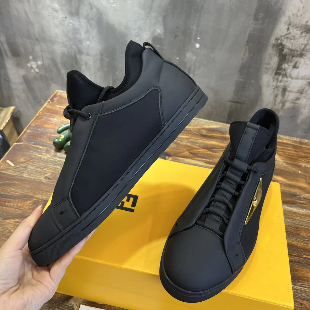 FENDI SNEAKER