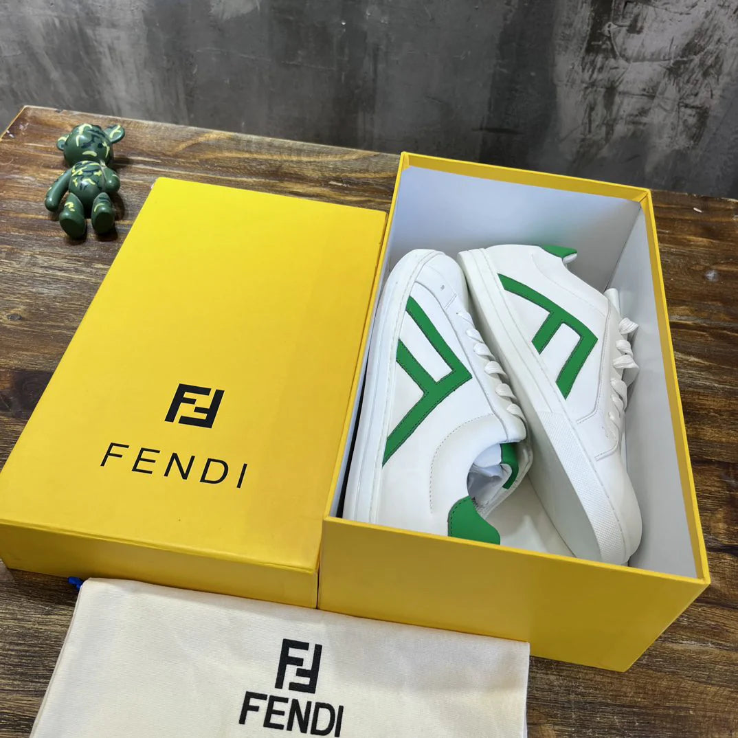 FENDI SNEAKER