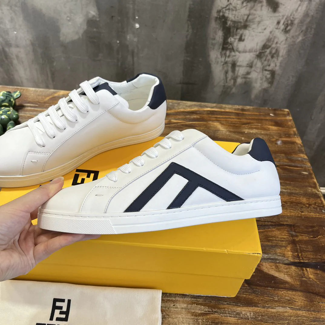 FENDI SNEAKER