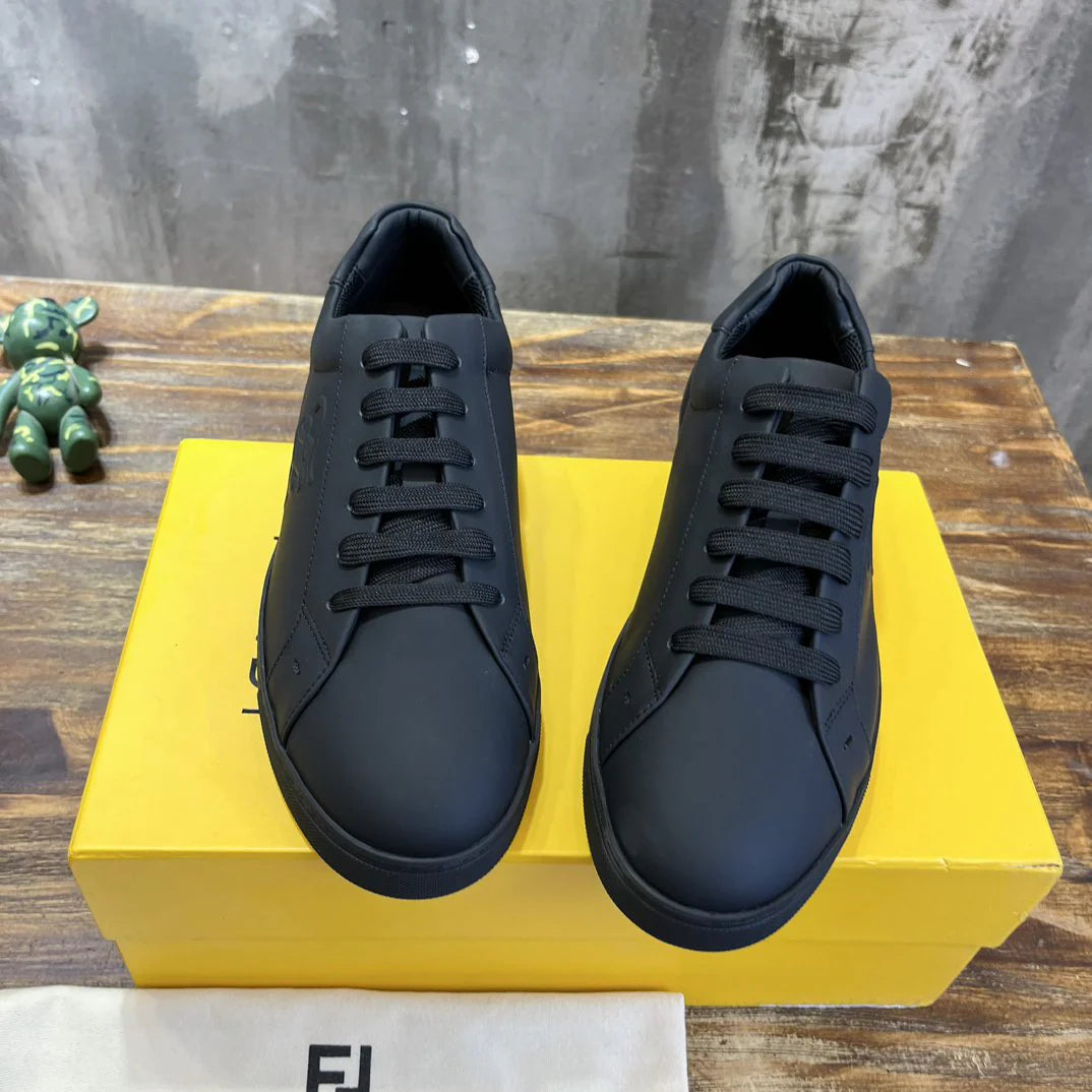 FENDI SNEAKER