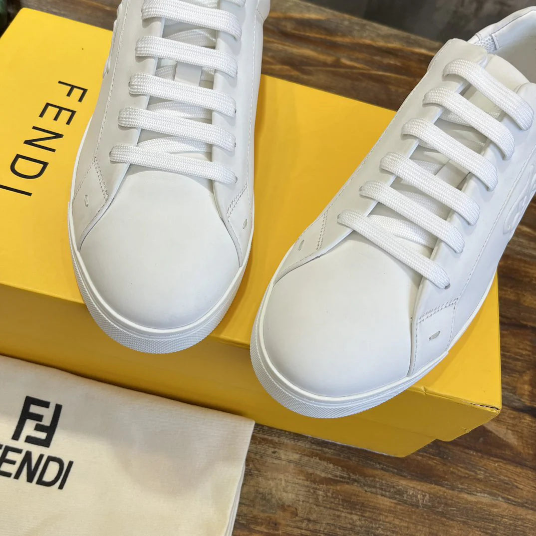 FENDI SNEAKER