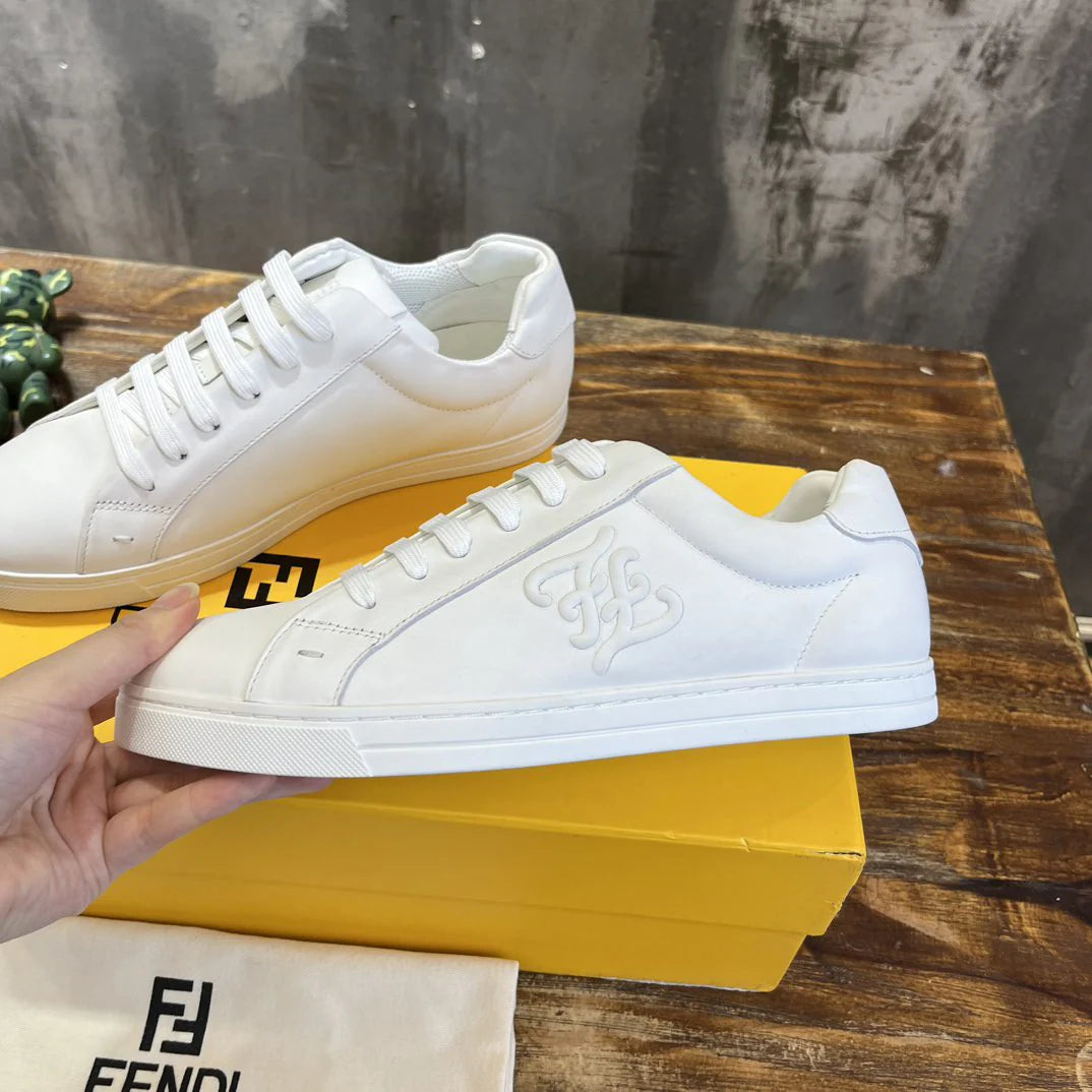 FENDI SNEAKER