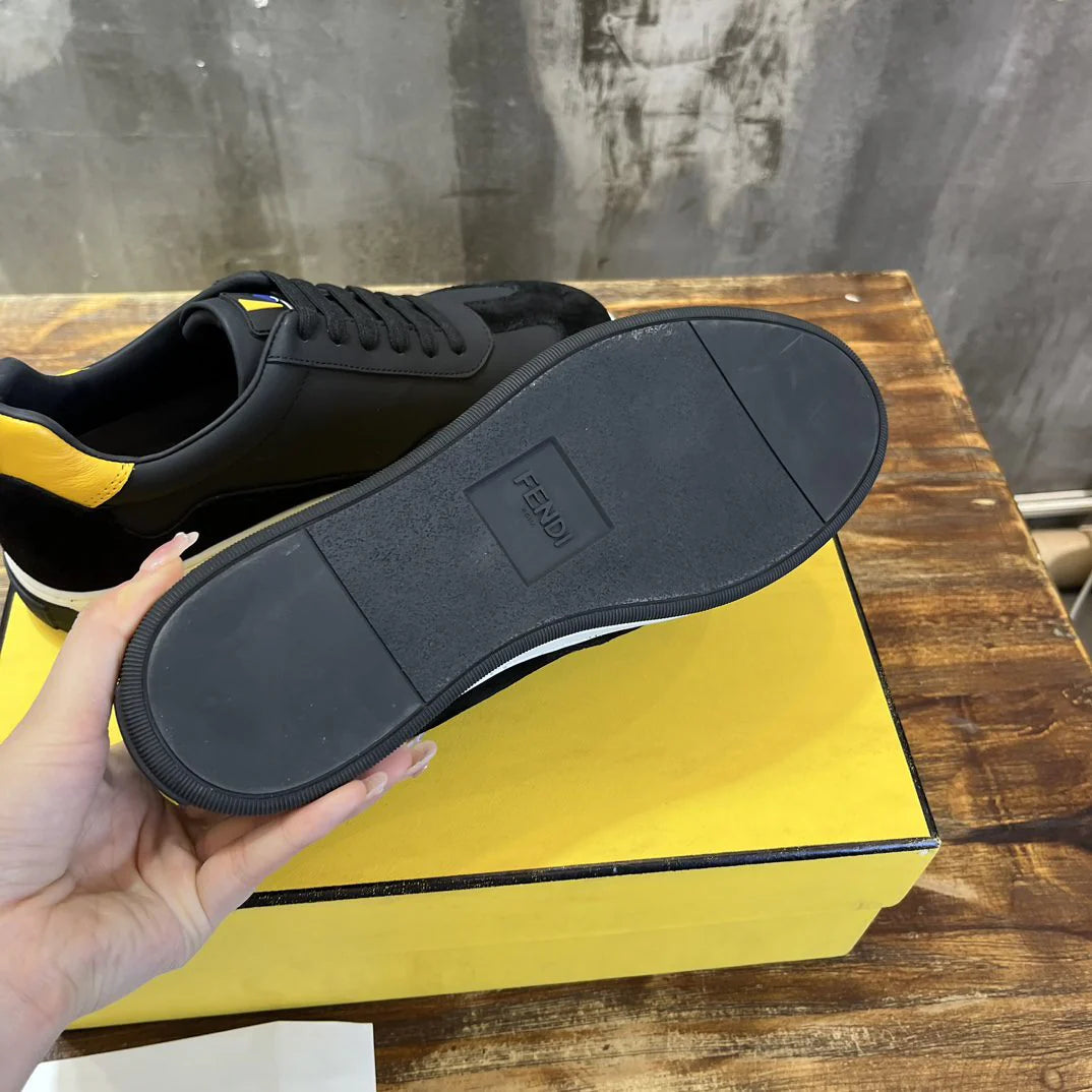 FENDI SNEAKER