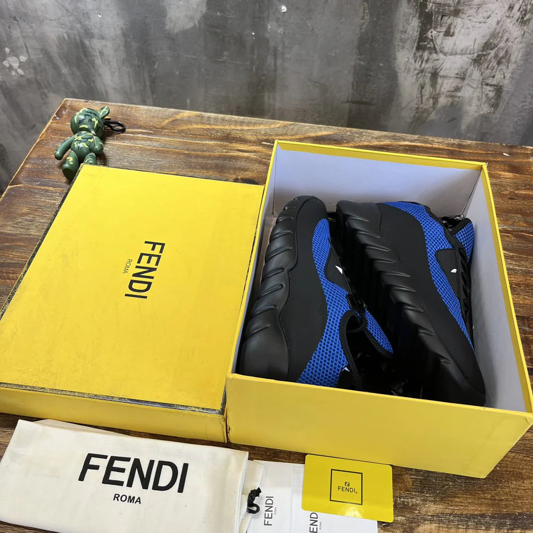 FENDI SNEAKER